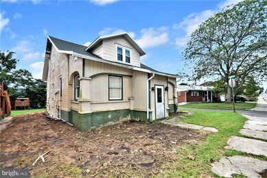 611 Mahoning St, Lehighton, PA 18235 - photo 3