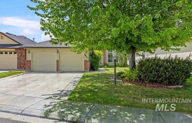 6927 E Greens Dr, Nampa, ID 83687 - photo 2