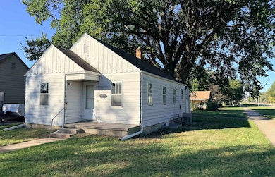 101 S Birch St, Hillsboro, KS 67063 - photo 3