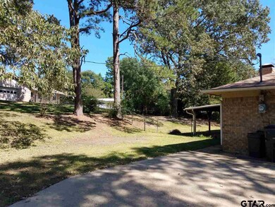 11247 Timber Creek Cir, Tyler, TX 75707 - photo 6