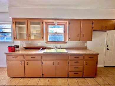 4515 47th St, Lubbock, TX 79414 - photo 4