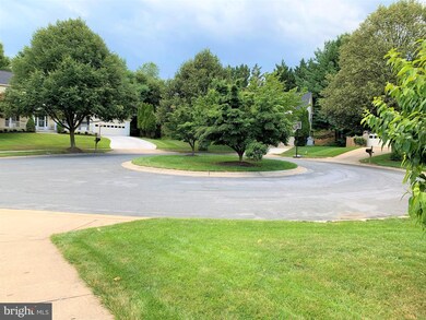 12317 Pissaro Dr, North Potomac, MD 20878 - photo 3