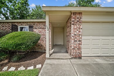 332 Old Course Dr, Friendswood, TX 77546 - photo 2