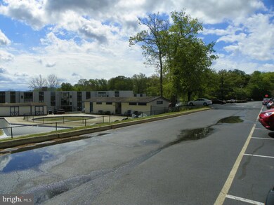 76 Welsh Tract Rd unit 104, Newark, DE 19713 - photo 3