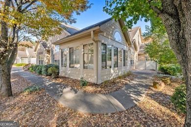 227 Fenwick Cir unit 227, McDonough, GA 30253 - photo 2