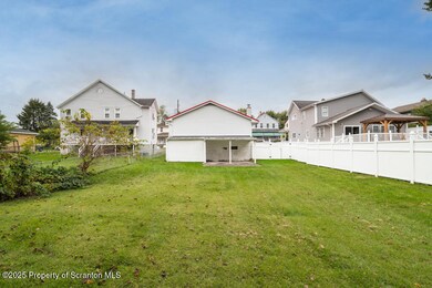 717 Beech St, Old Forge, PA 18518 - photo 5