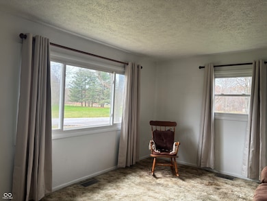 5403 S Vine St, Columbus, IN 47201 - photo 6