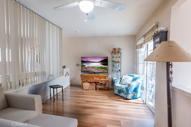 25847 Mcbean Pkwy unit 25, Valencia, CA 91355 - photo 4