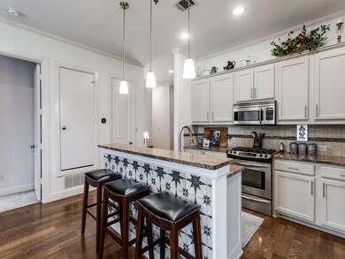 5800 Mccommas Blvd unit A301, Dallas, TX 75206 - photo 4