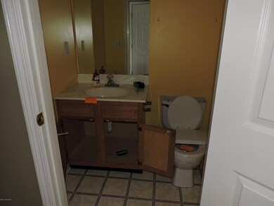 806 Helmwood Cir, Mount Washington, KY 40047 - photo 4
