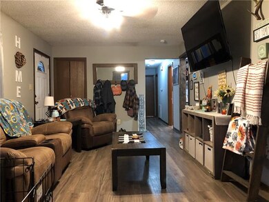 18380 Cr 334, Norborne, MO 64668 - photo 3