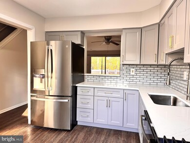 191 Hampshire Dr, Plainsboro, NJ 08536 - photo 6