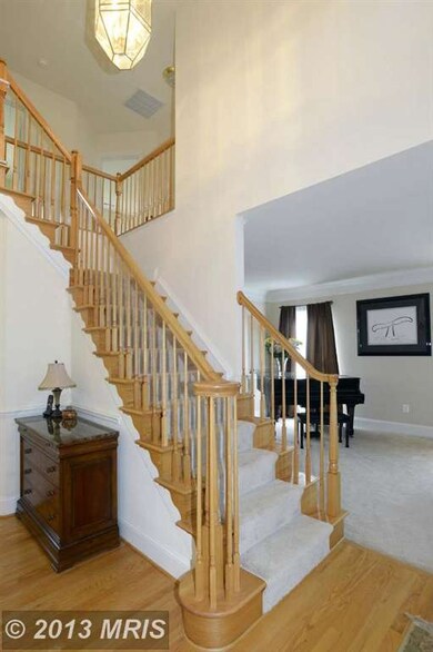 11532 Jamestown Ct, Laurel, MD 20723 - photo 2