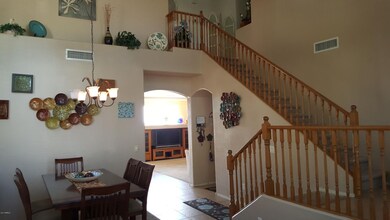 06_livingDining_33875
