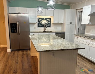 102 Rivercrest St, Luling, TX 78648 - photo 3