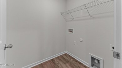 4015 Emerald View