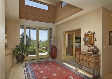 Palomita Entryway