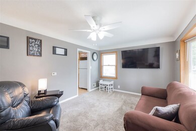 1040 Sheerer Ave, Waterloo, IA 50701 - photo 4