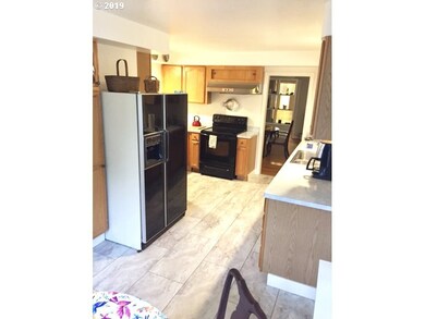 12280 SW Douglas St, Portland, OR 97225 - photo 4