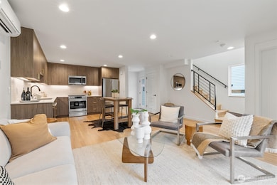 2212 Broadway E, Seattle, WA 98102 - photo 7