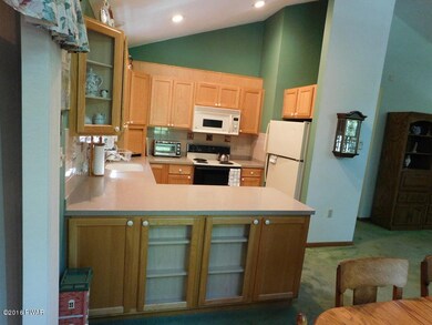 114 Stallion Dr, Lords Valley, PA 18428 - photo 3