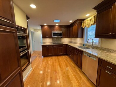 146 Walnut St, Shrewsbury, MA 01545 - photo 5