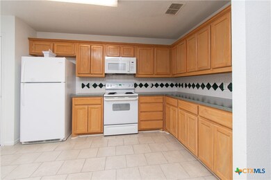 316 Janelle Dr unit B, Copperas Cove, TX 76522 - photo 6