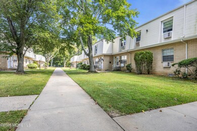 93 White St unit D, Eatontown, NJ 07724 - photo 2