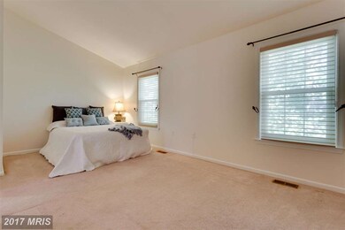 2993 Mission Square Dr, Fairfax, VA 22031 - photo 5