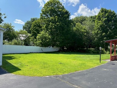 20 Bennett Ave, Skowhegan, ME 04976 - photo 4