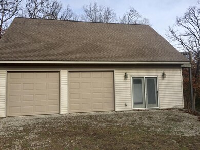 2 car garage w/ apartment