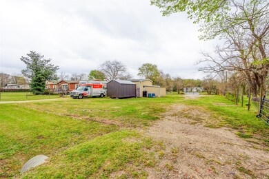 411 N Pine Cir, Pinehurst, TX 77362 - photo 5