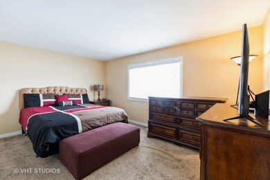 17218 Peach Grove Ln, Hazel Crest, IL 60429 - photo 7