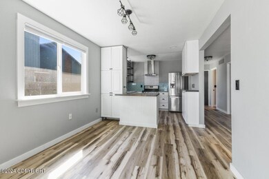 1714 Bellevue Loop