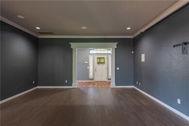 7009 Twin Lakes Cir, Warr Acres, OK 73132 - photo 3