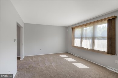 231 University Ave, Pemberton, NJ 08068 - photo 2