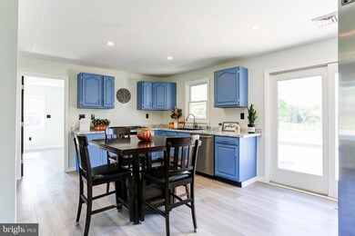 270 S 4th St, Mount Wolf, PA 17347 - photo 6