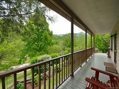 Perfect Front Porch with Views!