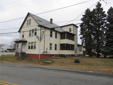 361 Mendon Ave, Pawtucket, RI 02861 - photo 4