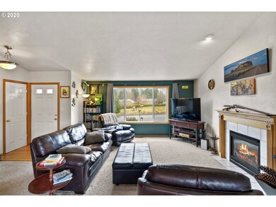 530 Fir St, Lyons, OR 97358 - photo 6