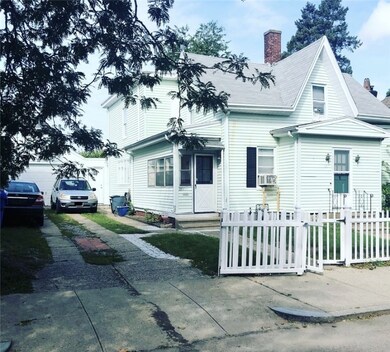 111 Mulberry St, Pawtucket, RI 02860 - photo 3