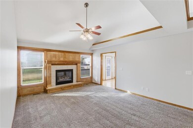 21406 Red Oak Ln, Peculiar, MO 64078 - photo 6