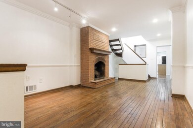 1045 W Barre St, Baltimore, MD 21230 - photo 4