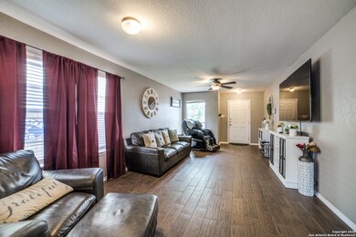 10255 Huisache Field, Helotes, TX 78023 - photo 5