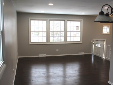 17319 Burr Oak Ln, Hazel Crest, IL 60429 - photo 2