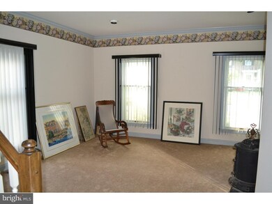 926 Delmont Dr, Wynnewood, PA 19096 - photo 3