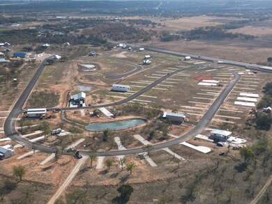 176 Resort Ct unit 176, Fredericksburg, TX 78624 - photo 6