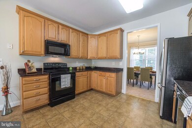 24175 Wheatherby Dr, Hollywood, MD 20636 - photo 5