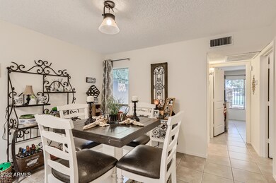 10 Dining Room