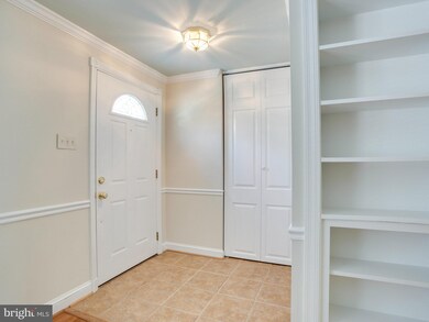 8655 Maple Glen Ct, Springfield, VA 22153 - photo 2